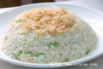 瑶柱虾仁炒饭